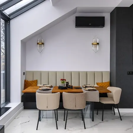 Exquisite Penthouse: Luxe Living With Views * Sofia