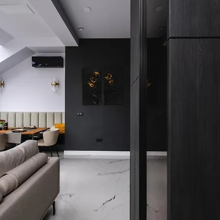 Lejlighed Exquisite Penthouse: Luxe Living With Views Sofia